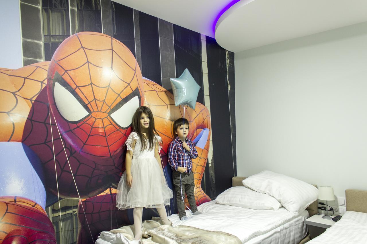 Garni Hotel Hollywoodland Wellness & Aquapark Belgrade Exterior photo